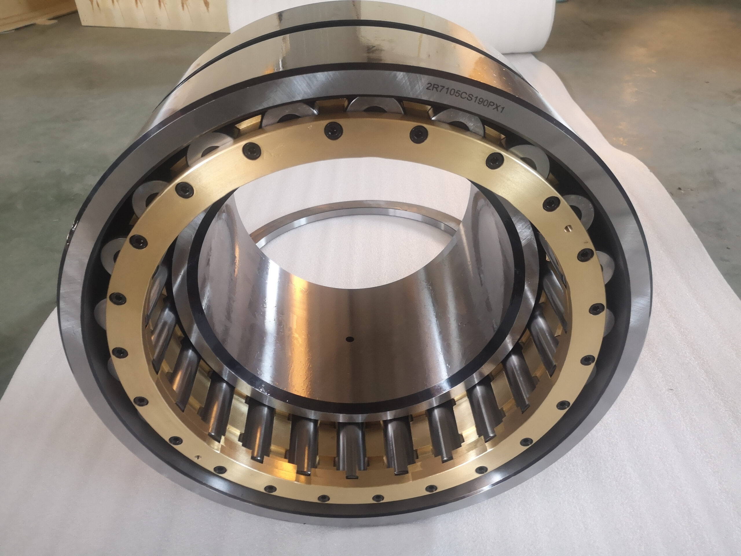 Rolamentos 2R7105CS190PX1 Rodamientos (Interchange FAG) mining machinery parts 260x420x216mm